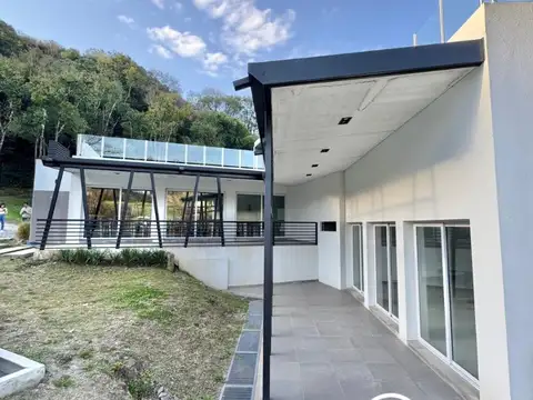 Casa en Alquiler al Noroeste