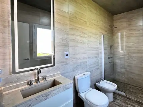 Casa 3 Hab 3 Baños Pileta Rivadavia B Privado