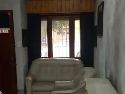 VENTA – PH TIPO CASA EN DOS PLANTAS – GARAGE CUBIERTO