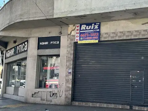 LOCAL DE 22 MTS2 y ESPACIO AEREO DE 125 MTS2 