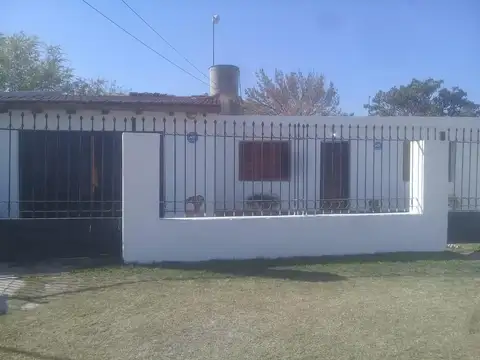 CASA EN ALQUILER DE  2 DORMITORIOS