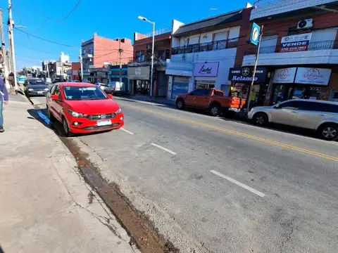 LOCAL DE 3 X5 EN GERLI