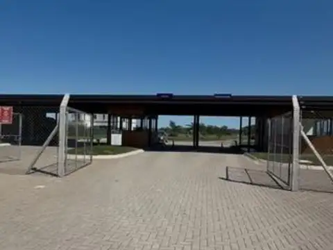 VENTA DE LOTE INTERNO EN VILLAGE PLAZA