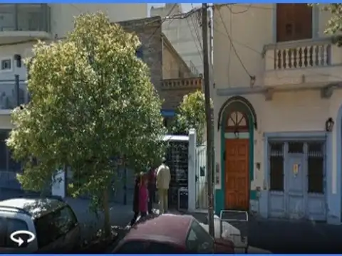 Avellaneda 300, Piso pb