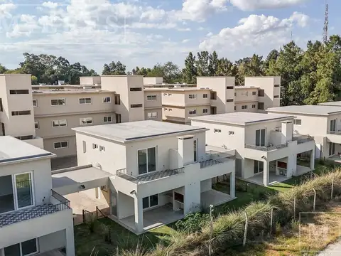 Casa en Venta en Countries y Barrios Cerrados en Pilar, USD 180.000