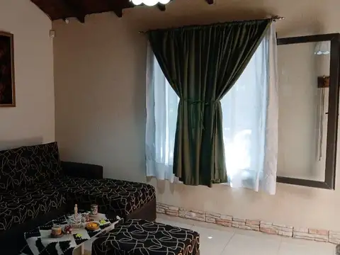 Casa en Venta en Russell, USD 190.000