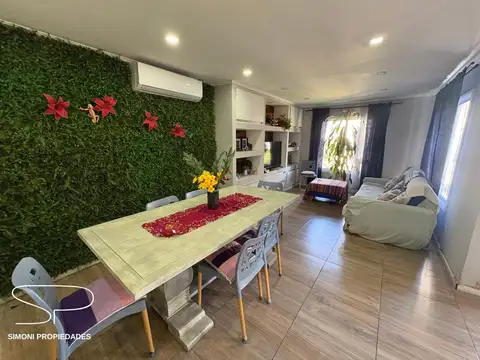 Hermosa casa de 3 ambientes + quincho gran parque