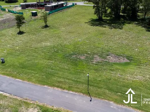 Terreno en venta en 2E de Pinares Country Club
