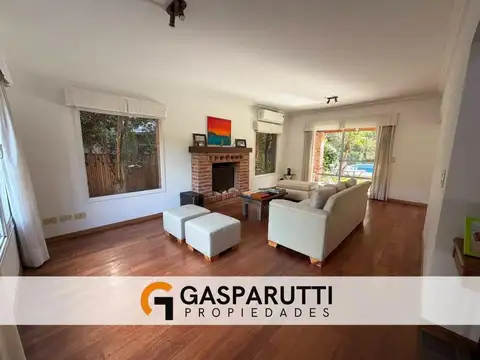Casa 5 ambientes con 3 baños