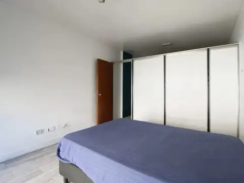 Sarmiento 1800, Piso 4