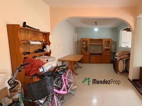 Casa 7 ambientes con 3 baños