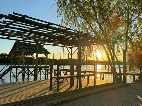 VENTA TERRENO CON CABAÑAS EN EL DELTA DEL TIGRE