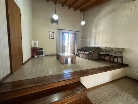 Casa en Venta en Coronel Dorrego, USD 168.000