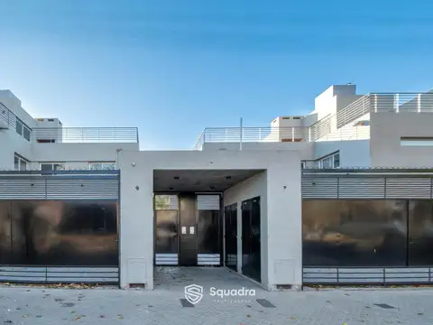 VENTA - Dúplex 3 dormitorios con cochera Patio y Terraza con parrillero - Fiserton, Rosario.