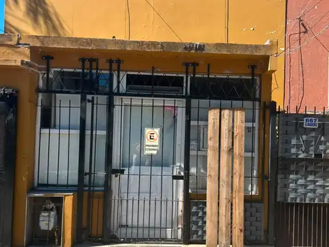 Venta LOCAL con Casa y Jardín en Tigre