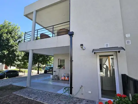 Santa Guadalupe Pilar del Este