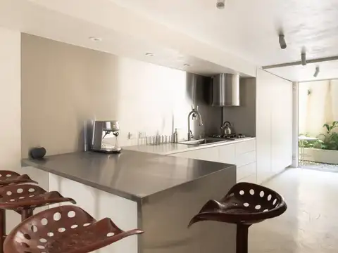 Suipacha 1300, Piso 0