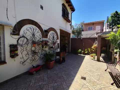Depto Tipo Casa en Venta 46 años