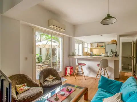 CASTEX 3400, Piso P.B.