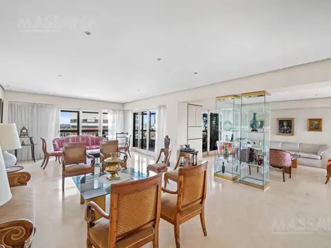 Venta de Departamento en Belgrano 5 ambientes 2 cocheras /baulera / amenities .