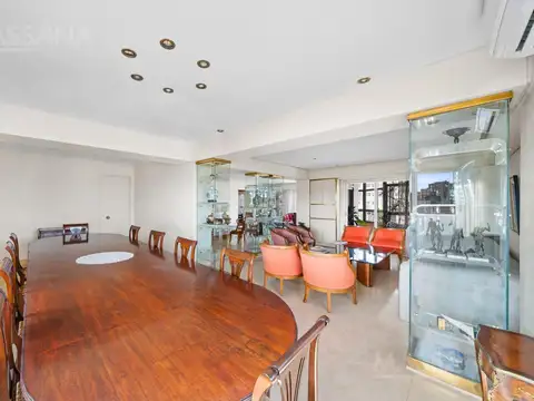 Departamento en Venta con 2 cocheras
