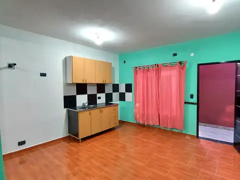 Departamento en Alquiler en Castelar Sur, $ 320.000