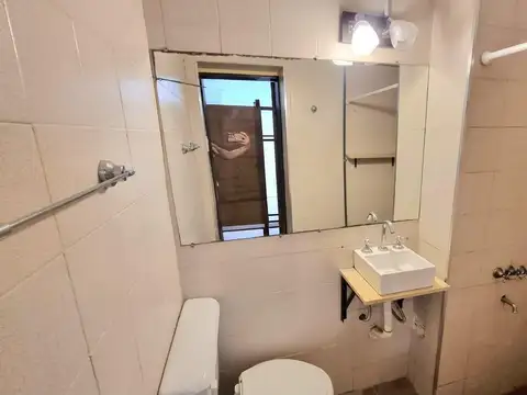 Venta Mendoza 3500 Departamento pasillo un dormitorio