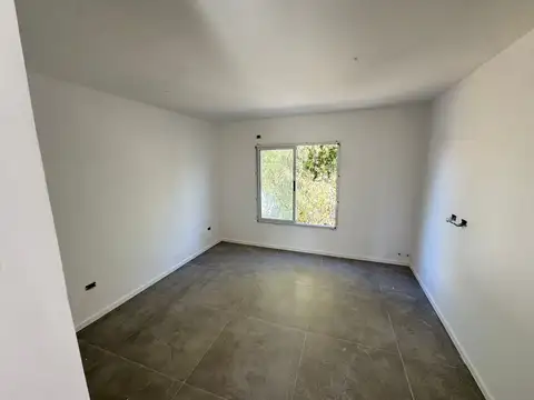 VENTA CASA A ESTRENAR, EN BARRIO DE VICENZO GRANDE