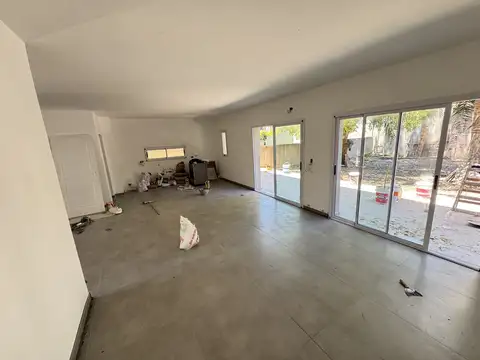 Casa en Venta en De Vicenzo Grande, USD 180.000