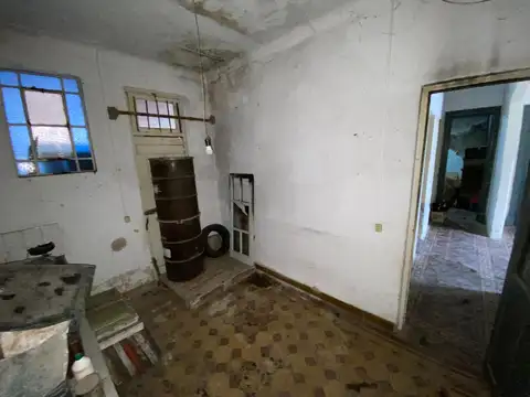 1 De Mayo 600