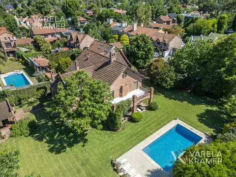 Casa en Venta en La Horqueta, USD 1.500.000