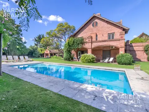 Casa en Venta en Lomas de San Isidro