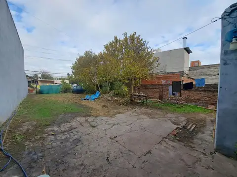 VENTA LOTE CON 2 DEPTOS A REFACCIONAR