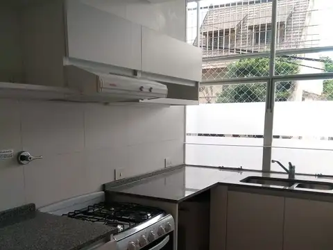 ESPINOSA 700, Piso 1