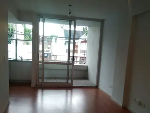 ESPINOSA 700, Piso 1