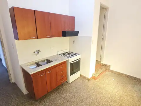 Depto Tipo Casa en Venta en Villa Luzuriaga, USD 87.000