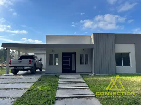 Casa de 4 Ambientes - Venta - Pileta - Barrio Lares de Canning