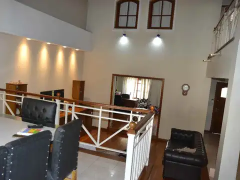 Casa en Venta en Banfield, USD 1.300.000