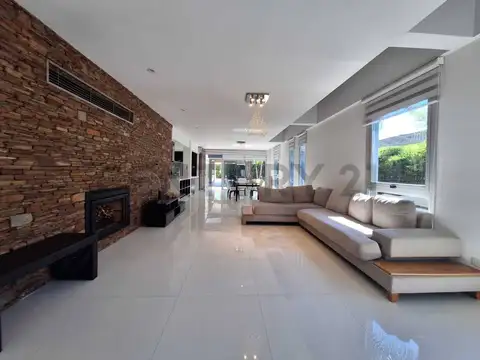 Las Acacias de Hudson , Piso 0