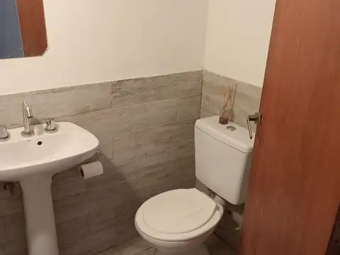 FUNES - Dto. 2 dorm 2 baños,  lavadero , parrillero, galería cochera propia