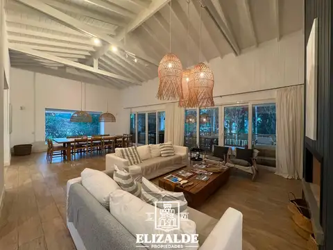 Casa en Venta al Noreste