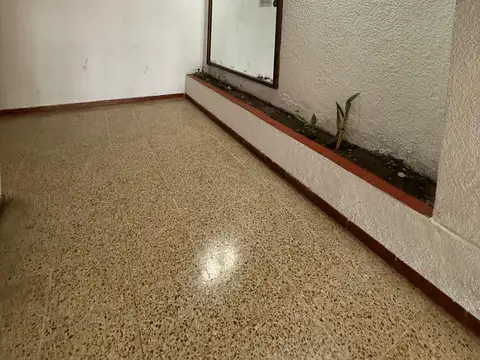 Blas Parera 1500, Piso 1