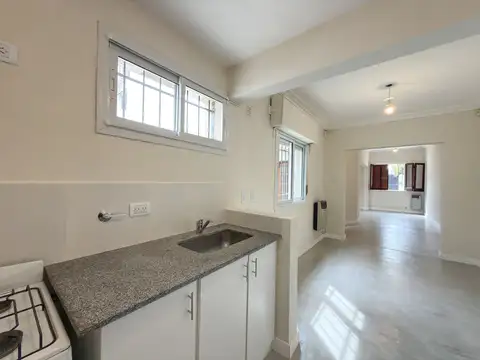 Casa en Alquiler con 1 cochera