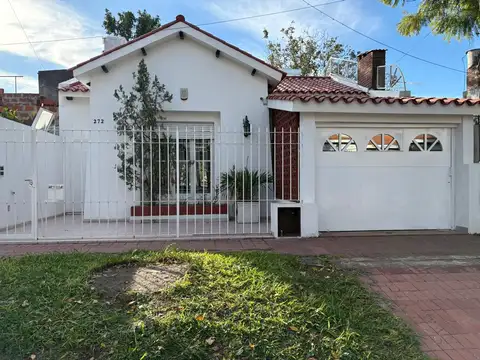CASA 3 DORMITORIOS Y COCHERA ALBERDI