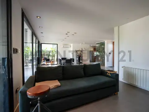 Casa en Venta en City Bell, USD 400.000