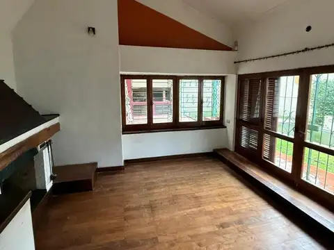 Gdor. Jose Esteban Bustos 1000