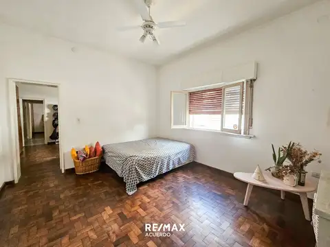 VENTA CASA CENTRICA 2 DORM SAN NICOLAS APTA CRED