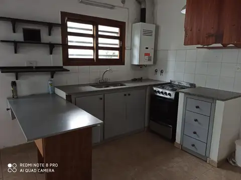 Depto Tipo Casa en Alquiler con 1 cocheras