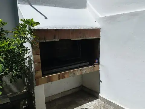 Depto Tipo Casa en Alquiler de 2 ambientes