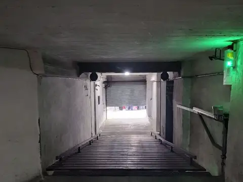 Cochera cubierta en venta ubicada en Centro de Montevideo